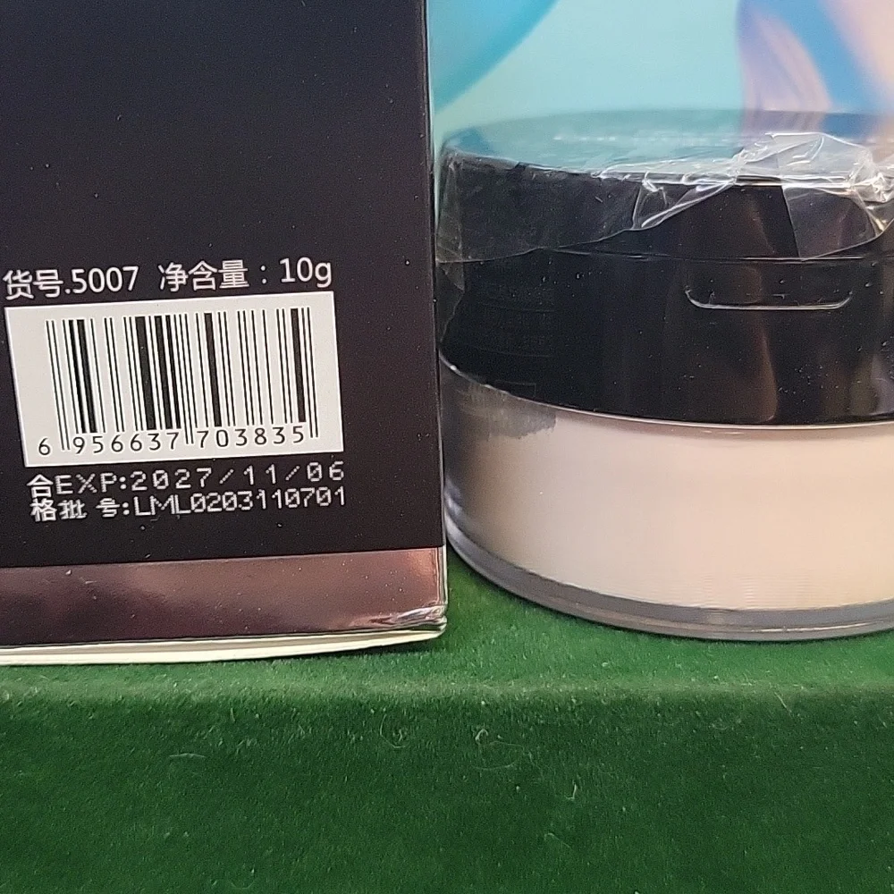 Lameila Colour Geometry Face Transluent Powder - 02 New in Box